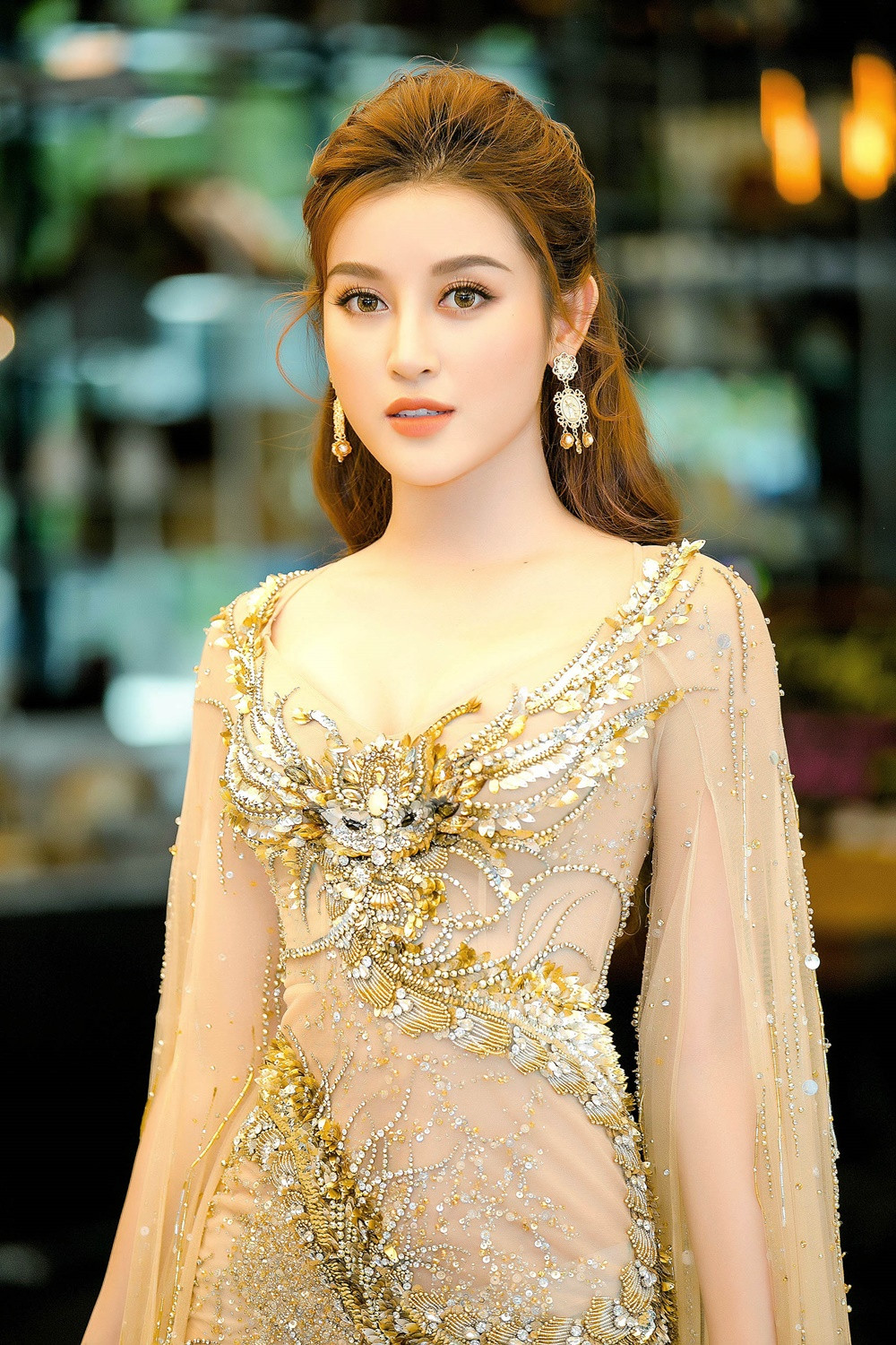 Huyền My "đọ sắc" cùng mỹ nhân "Hoa hậu Thế giới" và "Hoa hậu Hoàn vũ" ảnh 2