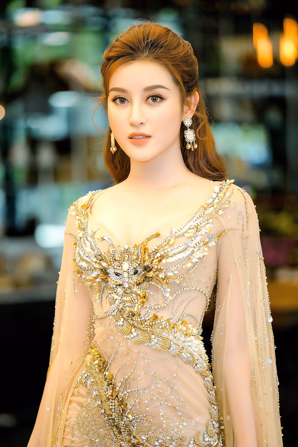 Huyền My "đọ sắc" cùng mỹ nhân "Hoa hậu Thế giới" và "Hoa hậu Hoàn vũ" ảnh 2