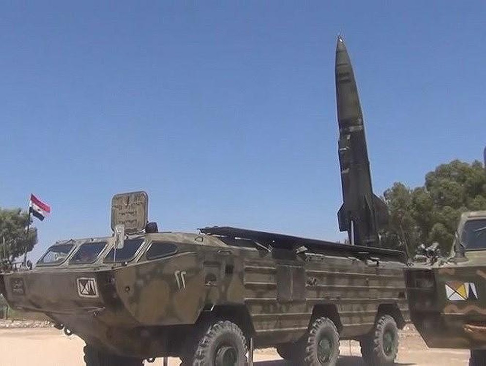 Phải mất ít nhất 20 phút để chuyển tên lửa vào chế độ sẵn sàng phóng, sau khi tên lửa được bắn đi, xe mang phóng có thể rời khỏi vị trí trong 1,5 phút.