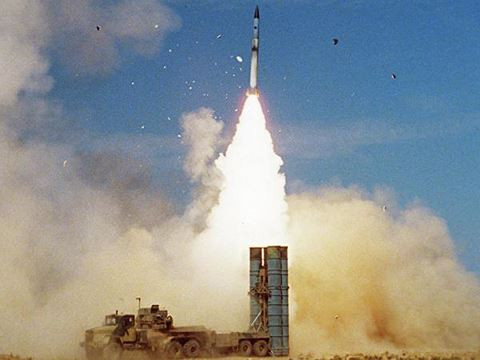 Syria hiểu rằng có thêm đồng minh thân cận bên cạnh Nga sẽ giúp họ trụ vững hơn trong một cuộc chiến với nhiều yếu tố cường quốc đang muốn sâu xé họ.