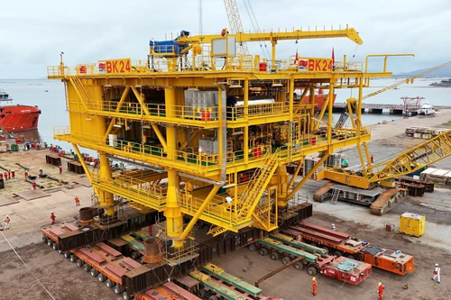 Dấu ấn nội lực của Petrovietnam trên những công trình siêu trường, siêu trọng