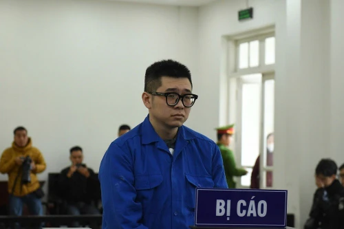 Cái giá cho người đàn ông đánh phụ nữ tại sảnh chung cư Sky Central