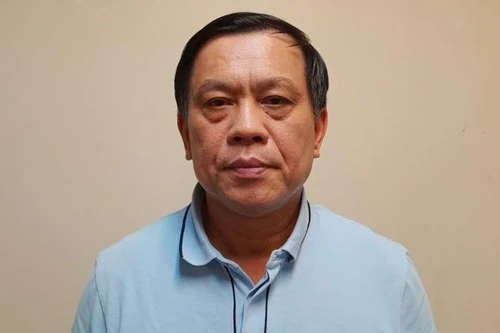 Bí ẩn những phong bì tiền và USD tại nơi làm việc của cựu Thứ trưởng 