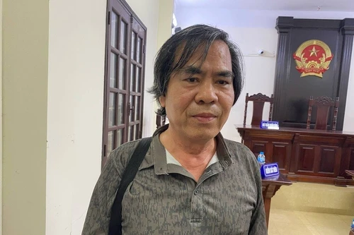 Cựu sinh viên kiện Đại học Kinh tế Quốc dân được chấp nhận một phần yêu cầu