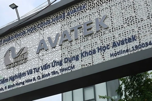 Cách thức tha hoá cán bộ của “bà trùm” bán Giấy kiểm nghiệm sản phẩm 