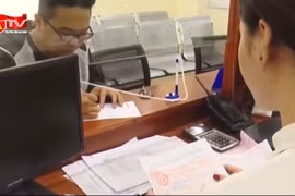 Giao dịch nhà đất bằng sổ đỏ giả có thể bị phạt tù
