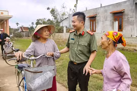 "Giọt nghĩa tình” An ninh Thủ đô và cầu nối của những nghĩa cử cao đẹp