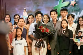 "Vũ trụ Fandom" đưa nghệ sĩ và người hâm mộ đến gần nhau