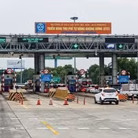 Xe chở hàng cứu trợ thiên tai được đề xuất miễn phí cao tốc