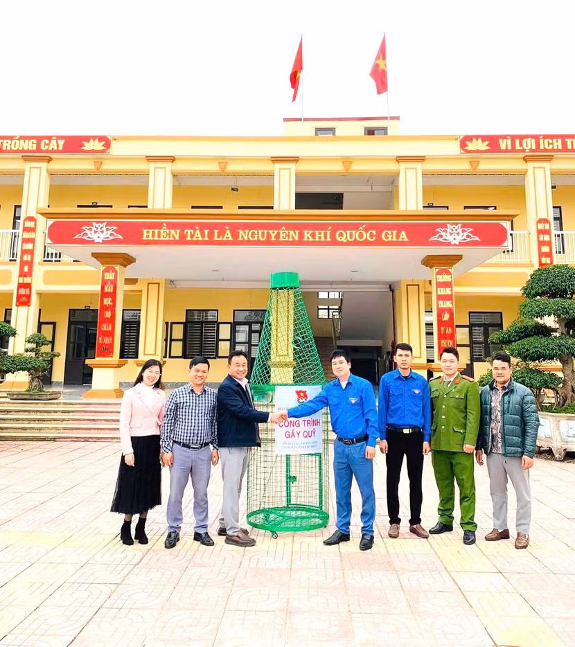 doan-thanh-nien-xa-co-le-4.jpg