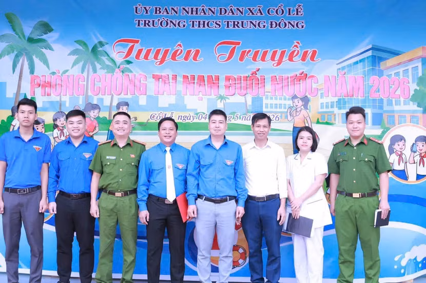 doan-thanh-nien-xa-co-le-3.jpg