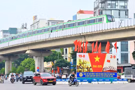 Ngắm Hà Nội rực rỡ cờ hoa chào mừng 81 năm Quốc khánh 2/9