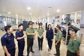 "Lá chắn thép" liên ngành giữ vững an ninh nơi cửa ngõ hàng không quốc tế