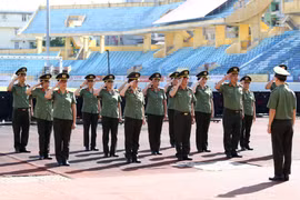 Công an Hà Nội kiểm tra, đánh giá kết quả tập huấn Điều lệnh, quân sự, võ thuật CAND năm 2026