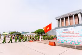 Khắc ghi lời Bác dạy, vững bước trên hành trình phụng sự Nhân dân