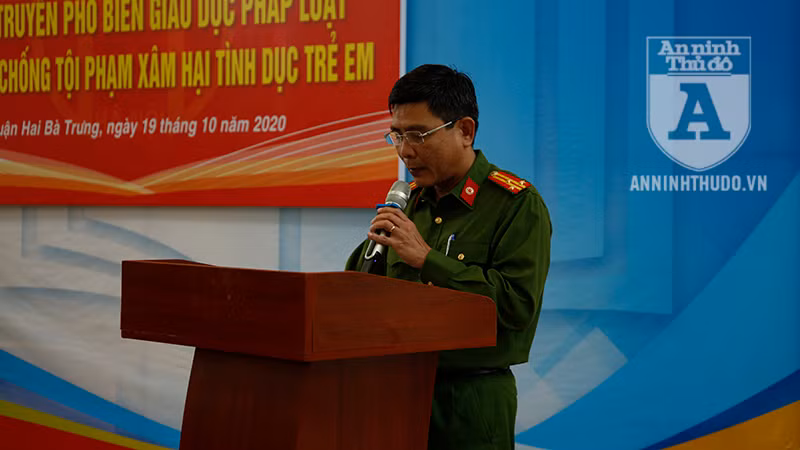 Thượng tá Nguyễn Thành Tín phát biểu tại chương trình