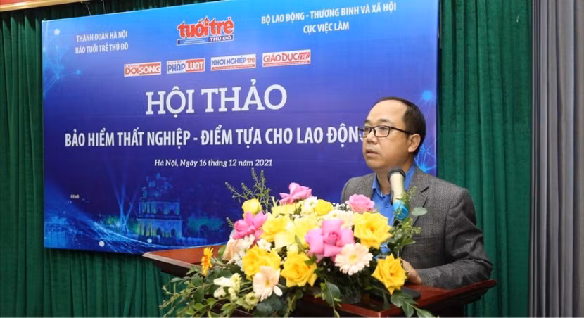 Ông Nguyễn Mạnh Hưng, Tổng Biên tập Báo Tuổi trẻ Thủ đô phát biểu khai mạc Hội thảo trực tuyến: Bảo hiểm thất nghiệp - Điểm tựa cho lao động trẻ Ông Nguyễn Mạnh Hưng, Tổng Biên tập Báo Tuổi trẻ Thủ đô phát biểu khai mạc Hội thảo trực tuyến: Bảo hiểm thất nghiệp - Điểm tựa cho lao động trẻ