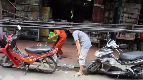 Dây cáp “thòng lọng” đã được nâng lên ảnh 1