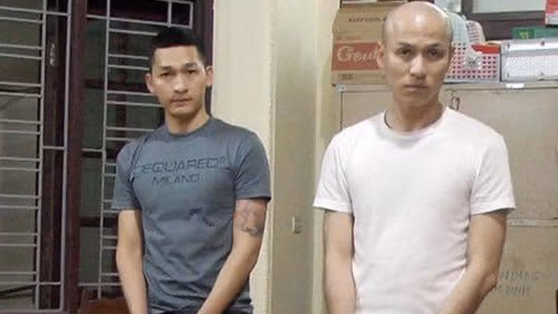 2 đối tượng tại cơ quan công an (Ảnh: Công an nhân dân)