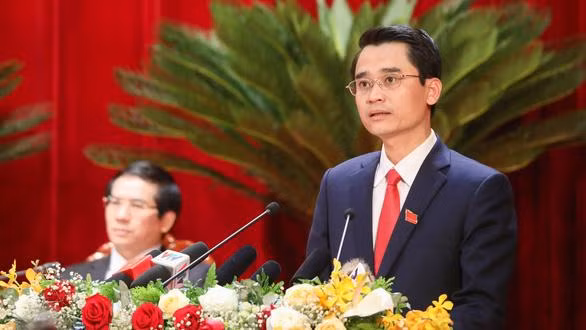 Phó Chủ tịch UBND tỉnh Quảng Ninh Phạm Văn Thành bị cảnh cáo
