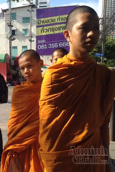 Bangkok, hình ảnh ngày đầu tiên sau cuộc đảo chính ảnh 9