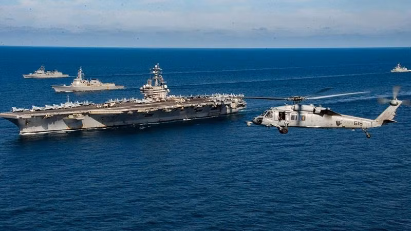 Nhóm tác chiến tàu sân bay USS Ronald Reagan Nhóm tác chiến tàu sân bay USS Ronald Reagan