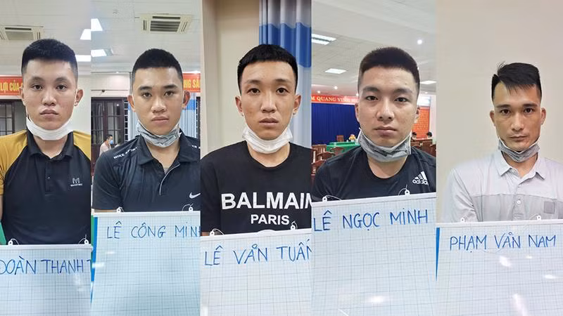 5 đối tượng trong đường dây cho vay nặng lãi