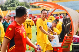 Những nụ cười rạng rỡ trong ngày tái ngộ đồng nghiệp