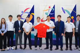CLB Công an Hà Nội thăm trụ sở chính của Mizuno tại Nhật Bản