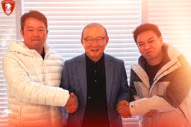 Hé lộ lý do ông Park Hang-seo sang Thái Lan làm việc