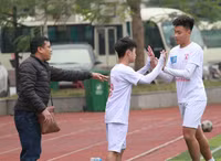 [ẢNH] Loạt trận 14h30 ngày 17-1-2021