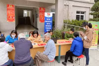 Công an Hà Nội giúp người dân đăng ký định danh điện tử