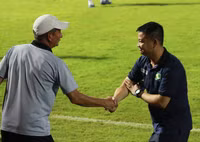 Văn Quyến đứng ngồi không yên trong chiến thắng nghẹt thở của U17 SLNA