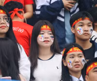 Fan nữ hâm nóng trận chung kết mùa giải 2023
