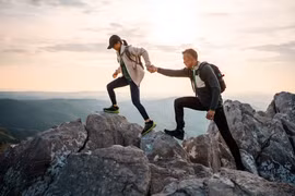 Khảo sát Manulife Asia Care 2026: Người Việt ưu tiên sự độc lập về tài chính 