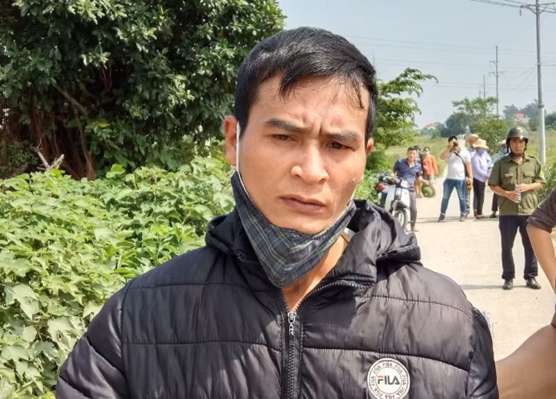 Cơ quan CSĐT dẫn giải đối tượng Trung dựng lại hiện trường
