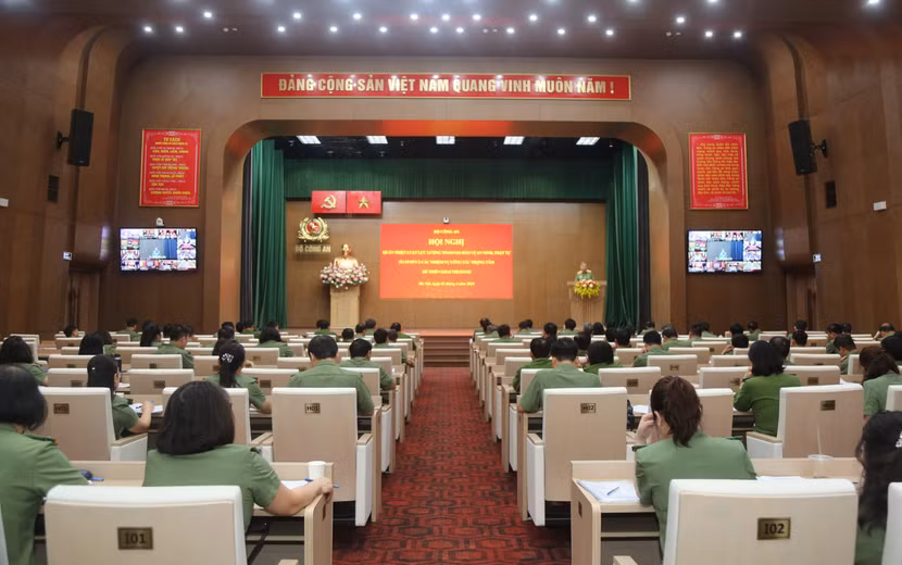 Quang cảnh hội nghị Quang cảnh hội nghị