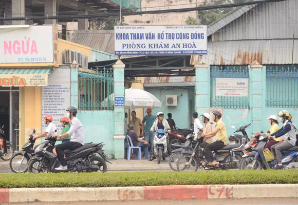 Ngang nhiên bán ma túy ngay tại phòng khám ảnh 1