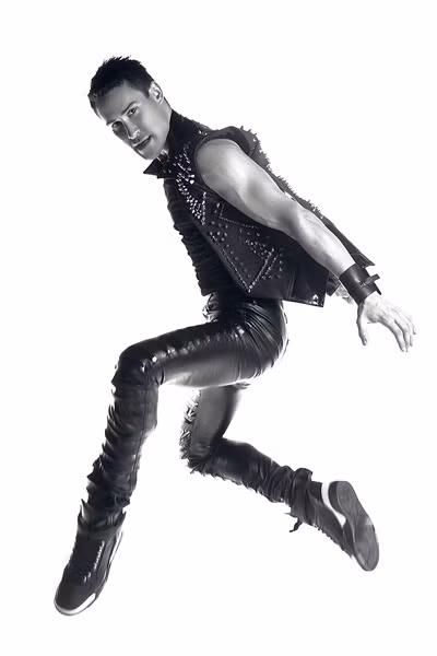 “Bộ tứ quyền lực” Vietnam’s Next Top Model 2014 “tung” hình ảnh chào sân ấn tượng ảnh 3