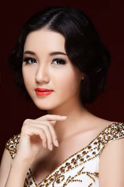Hoa khôi Phương Thảo đẹp quyến rũ với đầm dạ hội ảnh 8