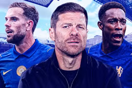 Chelsea mua Welbeck, đón Henderson: Hoảng loạn hay nước cờ cao tay của Xabi Alonso?
