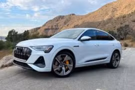 Audi E-tron và Q8 E-tron lỗi mối nối bu lông