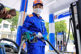 Giá dầu diezel giảm hơn 600 đồng/lít