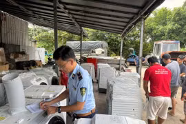 Chống hàng giả và bảo vệ người tiêu dùng trong thương mại điện tử: Quan trọng là cơ chế thực thi
