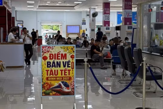 Đường sắt bắt đầu mở bán 300.000 vé tàu Tết đi suốt từ sáng nay 5-9