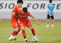 ĐT Việt Nam tập xoay tua đội hình cho AFF Cup