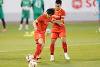 ĐT Việt Nam tập xoay tua đội hình cho AFF Cup