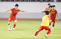 ĐT Việt Nam tập xoay tua đội hình cho AFF Cup