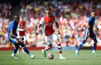 [ẢNH] Có 'bom tấn' Ben White, hàng thủ Arsenal vẫn tấu hài trước Chelsea