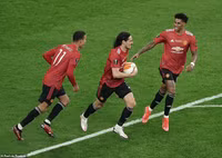 [ẢNH] Cavani và Bruno Fernandes không cứu nổi M.U